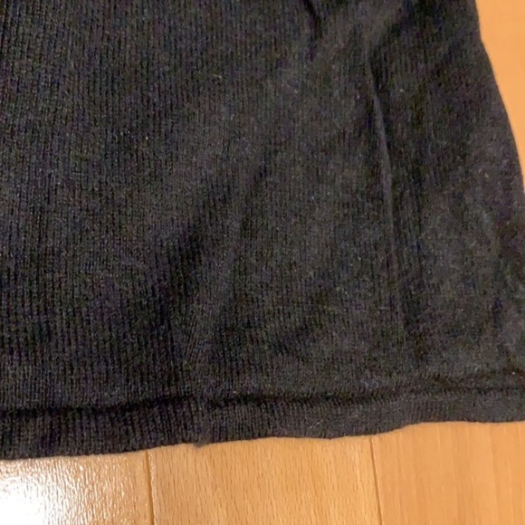 RW&CO 3/4 length black turtleneck - size M - Picture 5 of 16